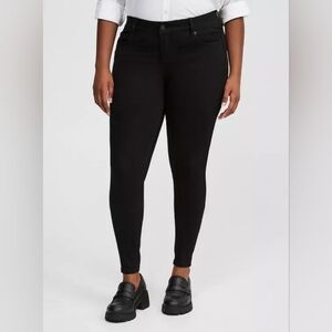 Torrid Bombshell Premium Stretch Skinny Jeans | Womens 16